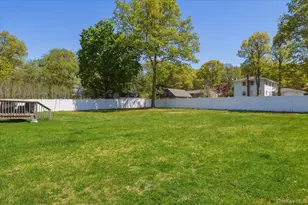 1189 Terry Rd, Ronkonkoma, NY 11779 - Photo 28