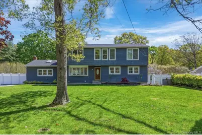 1189 Terry Road, Ronkonkoma, NY 11779 - Photo 2
