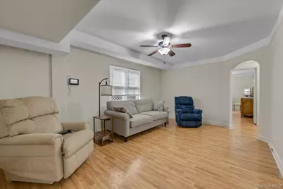 1870 Hering Avenue, Bronx, NY 10461 - Photo 10