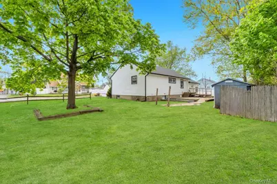 51 Morning Drive, Centereach, NY 11720 - Photo 24