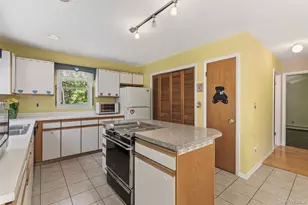 3755 Seymart Pl, Shrub Oak, NY 10588 - Photo 10