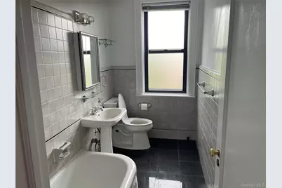 222 7th Street #3C, Garden City, NY 11530 - Photo 14