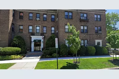 222 7th Street #3C, Garden City, NY 11530 - Photo 2