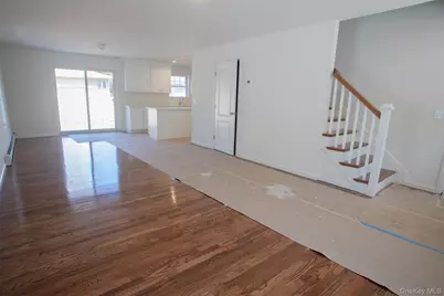 33 Dressel, Mastic, NY 11950 - Photo 12