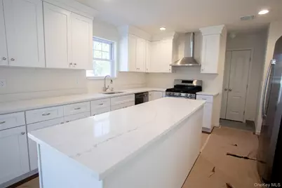 33 Dressel, Mastic, NY 11950 - Photo 16