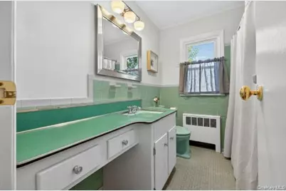 372 N Hickory Street, Massapequa, NY 11758 - Photo 12