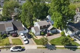 372 N Hickory St, Massapequa, NY 11758 - Photo 26