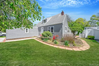 16 Hapsburg Place, Hempstead, NY 11550 - Photo 4