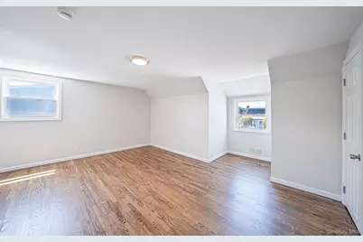 16 Hapsburg Place, Hempstead, NY 11550 - Photo 14