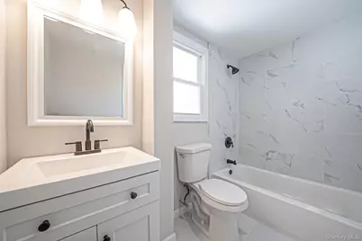 16 Hapsburg Place, Hempstead, NY 11550 - Photo 16