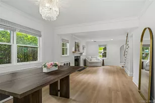45 Locust Pl, Manhasset, NY 11030 - Photo 16