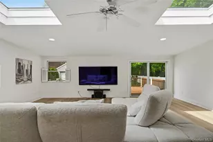 45 Locust Pl, Manhasset, NY 11030 - Photo 18
