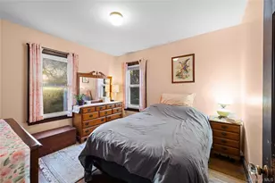 7 W Elm St, Islip, NY 11751 - Photo 10