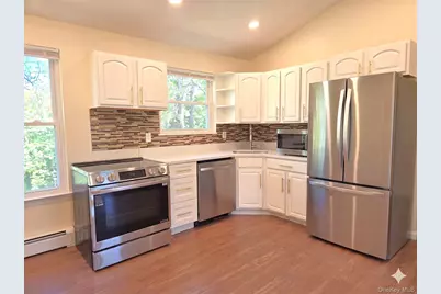 16 Birch Drive, Ronkonkoma, NY 11779 - Photo 4