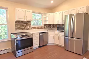 16 Birch Dr, Ronkonkoma, NY 11779 - Photo 4