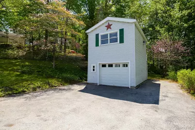 30 E Market Street, Hyde Park, NY 12538 - Photo 24