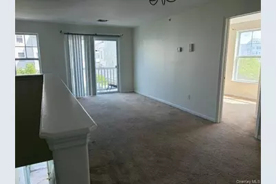 6611 Seaspray Avenue, Arverne, NY 11692 - Photo 4