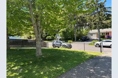 23 Westbury Drive, Sound Beach, NY 11789 - Photo 24