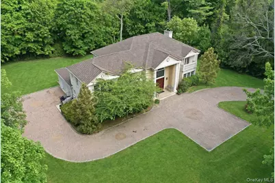 31 Cornwall Lane, Sands Point, NY 11050 - Photo 44