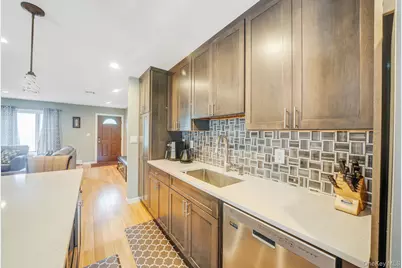 6 Cherrywood Drive, East Northport, NY 11731 - Photo 8