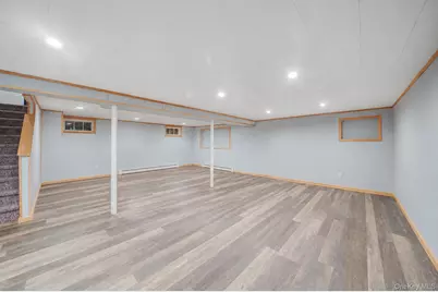6 Cherrywood Drive, East Northport, NY 11731 - Photo 20
