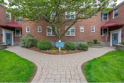 9 Bryant Crescent #2F, White Plains, NY 10605 - Photo 2