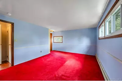 45 Bobwhite Lane, Hicksville, NY 11801 - Photo 12