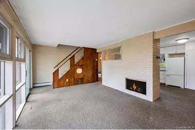 45 Bobwhite Lane, Hicksville, NY 11801 - Photo 4