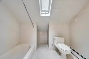 45 Bobwhite Ln, Hicksville, NY 11801 - Photo 14