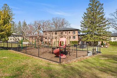 9 Manchester Road #2R, Eastchester, NY 10709 - Photo 12