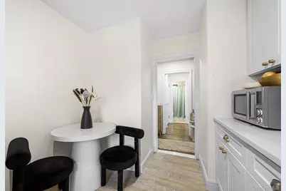 9 Manchester Road #2R, Eastchester, NY 10709 - Photo 8