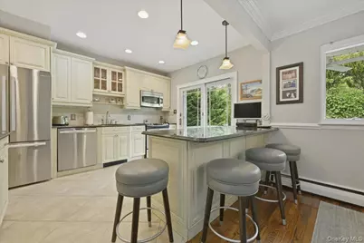 1811 Wilson Avenue, Merrick, NY 11566 - Photo 12