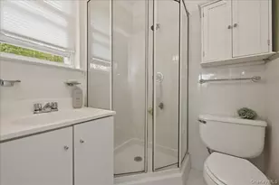 1811 Wilson Ave, Merrick, NY 11566 - Photo 22