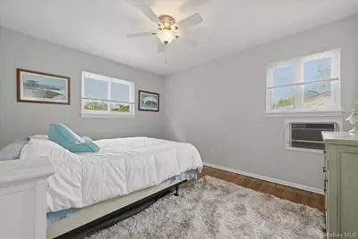 1811 Wilson Avenue, Merrick, NY 11566 - Photo 32