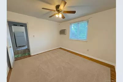 263-45 73rd Avenue #2nd Floor, Glen Oaks, NY 11004 - Photo 6