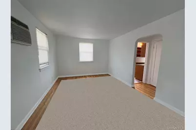 263-45 73rd Avenue #2nd Floor, Glen Oaks, NY 11004 - Photo 4