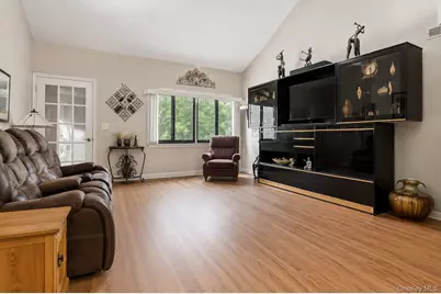 183 Laurel Ridge, South Salem, NY 10590 - Photo 4