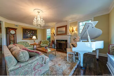 9 Fox Meadow Lane, Saint James, NY 11780 - Photo 4