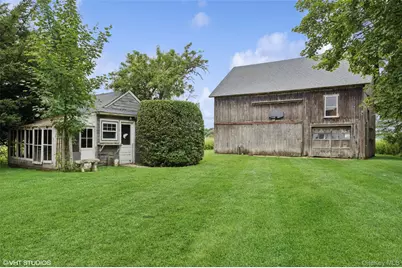 4900 Depot Lane, Cutchogue, NY 11935 - Photo 2