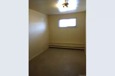 551 Spur Drive N, Bay Shore, NY 11706 - Photo 12