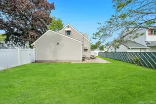 1050 Stewart Ave, Bethpage, NY 11714 - Photo 30