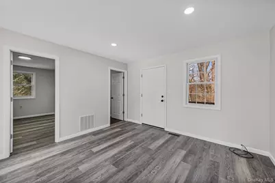 1-18 Willow Way #7, Rhinebeck, NY 12572 - Photo 6