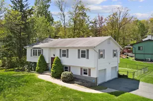 9 Jackson St, Highland Mills, NY 10930 - Photo 2