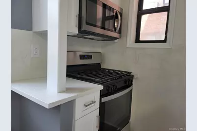 1 Broad Parkway #5 H, White Plains, NY 10601 - Photo 8