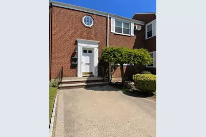 260-51 73rd Avenue, Glen Oaks, NY 11004 - Photo 2