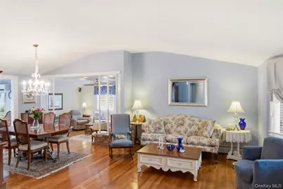 33 Fraternity Lane, Stony Brook, NY 11790 - Photo 6