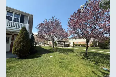 8296 Country Pointe Circle, Queens Village, NY 11427 - Photo 22