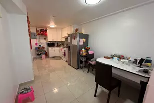 82-96 Country Pointe Cir, Queens Village, NY 11427 - Photo 10