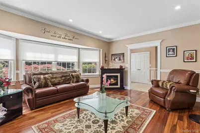 17 Erita Lane, Smithtown, NY 11787 - Photo 6