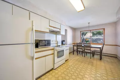 18 Columbine Lane, Kings Park, NY 11754 - Photo 16
